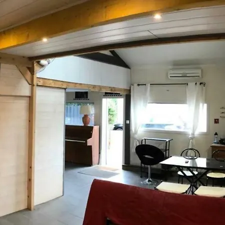 La Cabane Rustique Du Bassin